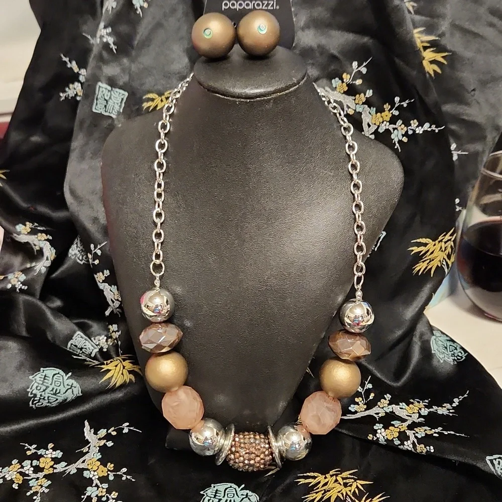 Paparazzi A Warm Welcome Copper Necklace
